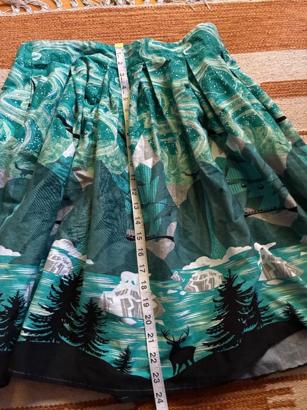 Vintage Style Pleated Alaska Winter Scene Skirt XL Retro Holiday 50s 60s travel - Picture 4 of 12